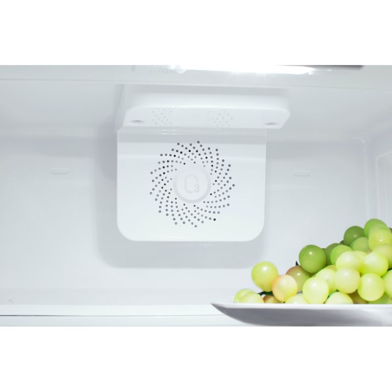 Hotpoint_Ariston-Комбинированные-холодильники-Встраиваемая-BCB-7525-E-C-AA-O3-RU--Сталь-2-doors-Lifestyle-detail