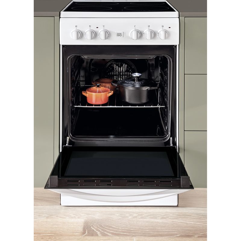 Indesit-Плита-IS5V5GCW-RU-Белый-Electrical-Lifestyle-frontal-open