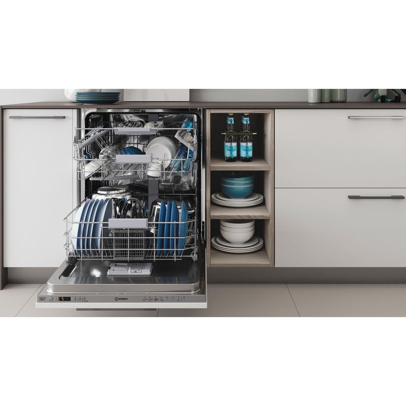 Indesit-Посудомоечная-машина-Встраиваемый-DIC-3C24-AC-S-Full-integrated-A-Lifestyle-frontal-open