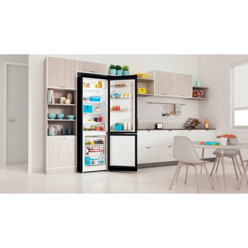 Indesit-Холодильник-с-морозильной-камерой-Отдельностоящий-ITS-5200-B-Черный-2-doors-Lifestyle-perspective-open