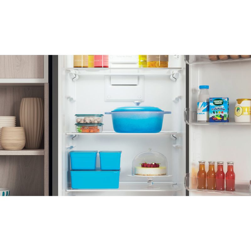Indesit-Холодильник-с-морозильной-камерой-Отдельностоящий-ITS-4200-S-Серебристый-2-doors-Lifestyle-detail