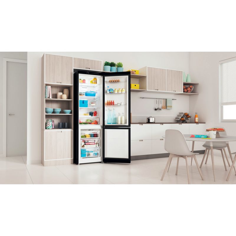 Indesit-Холодильник-с-морозильной-камерой-Отдельностоящий-ITS-4200-B-Черный-2-doors-Lifestyle-perspective-open
