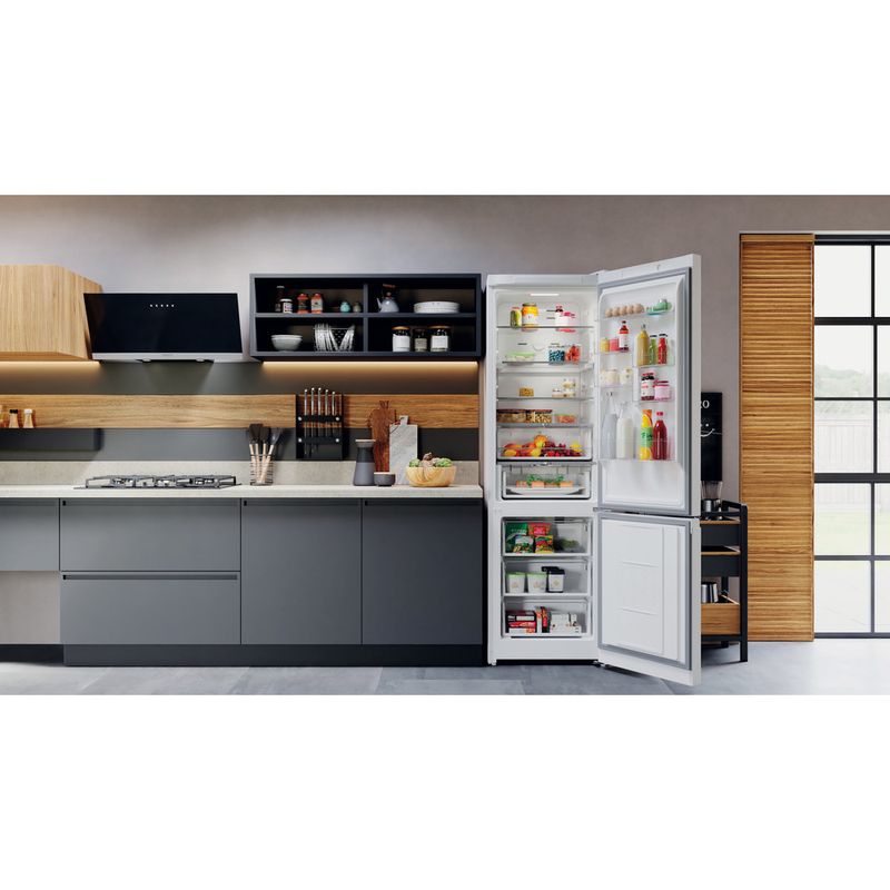 Hotpoint_Ariston-Комбинированные-холодильники-Отдельностоящий-HTW-8202I-W-Белый-2-doors-Lifestyle-frontal-open