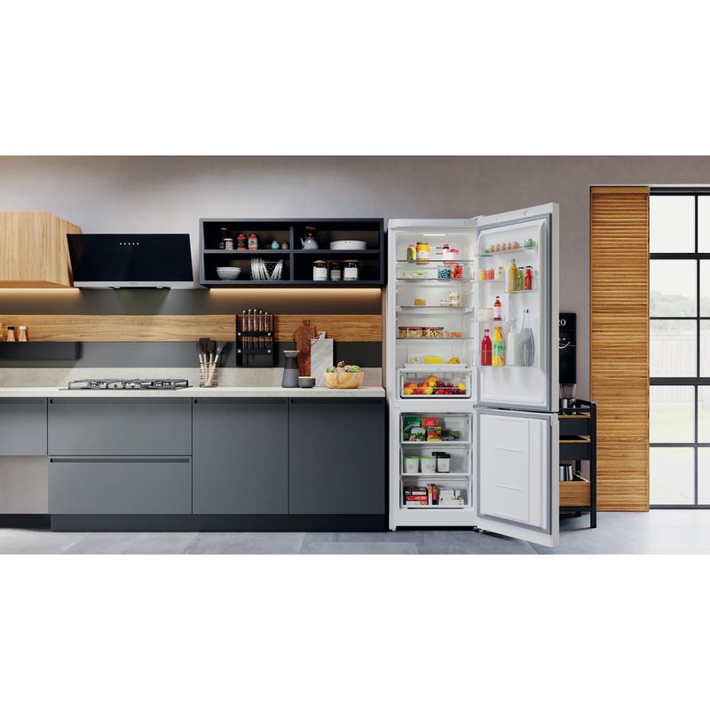 Hotpoint_Ariston-Комбинированные-холодильники-Отдельностоящий-HTR-7200-W-Белый-2-doors-Lifestyle-frontal-open