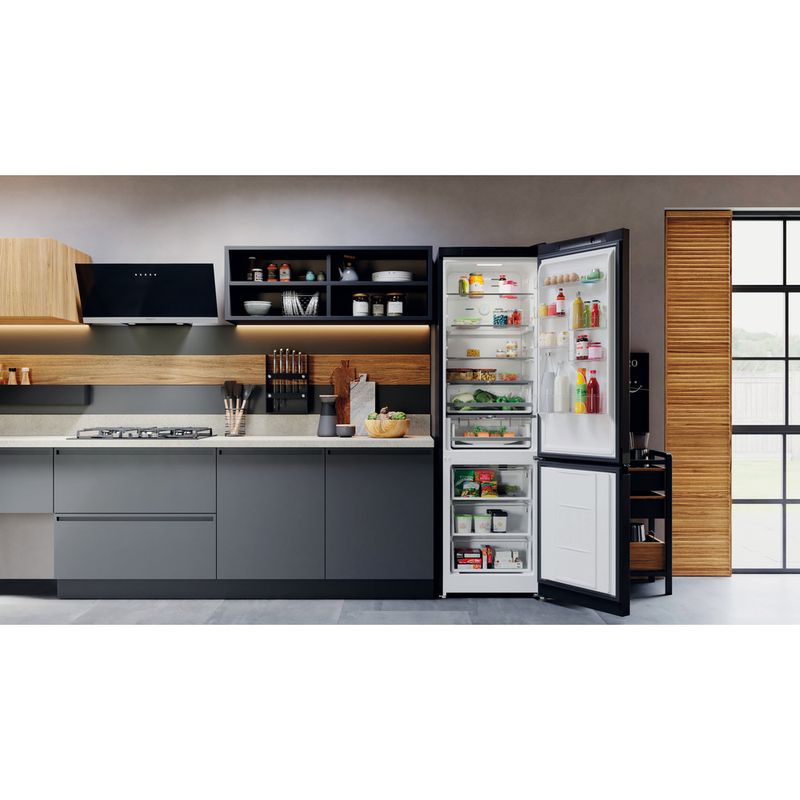 Hotpoint_Ariston-Комбинированные-холодильники-Отдельностоящий-HTS-8202I-BX-O3-Черная-сталь-2-doors-Lifestyle-frontal-open