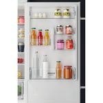 Hotpoint_Ariston-Комбинированные-холодильники-Встраиваемая-HAC18-T532-Белый-2-doors-Lifestyle-detail