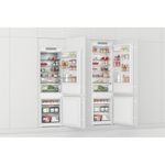 Hotpoint_Ariston-Комбинированные-холодильники-Встраиваемая-HAC18-T563-Белый-2-doors-Lifestyle-perspective-open