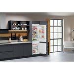 Hotpoint_Ariston-Комбинированные-холодильники-Встраиваемая-HAC18-T563-Белый-2-doors-Lifestyle-perspective